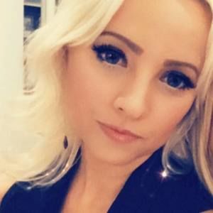 Meet your Posher, Roxanne